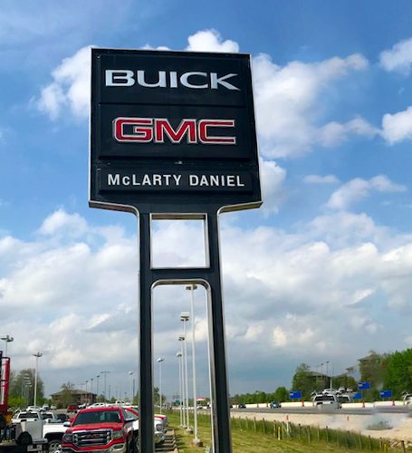 BUICK GMC Pylon